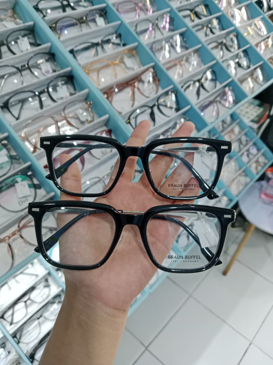 ZONA OPTIK